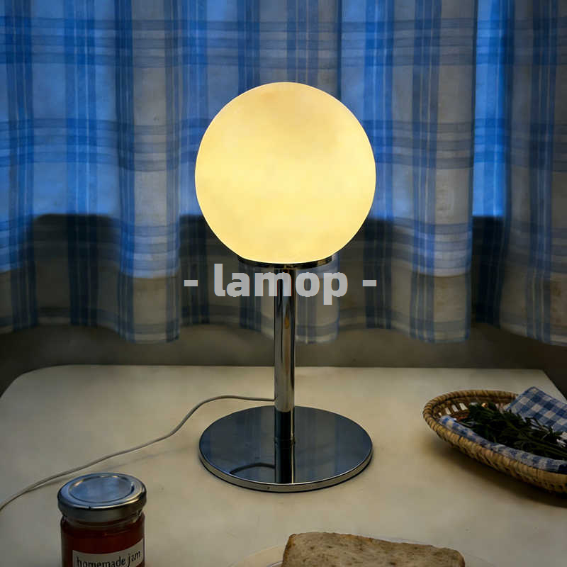 Milchweiße, massive Globus-Tis – Desk Lamp Bewertung und Preis